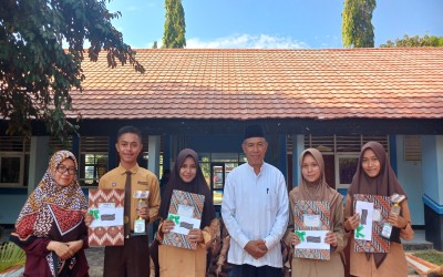 SISWA SMAN 2 Dumai RAIH JUARA DI MTQ TINGKAT Kabupaten Deli Serdang